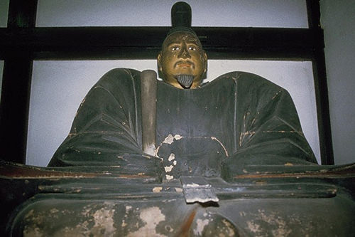 等持院・足利義昭像